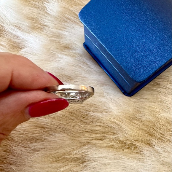 NWOT 935 silver & Moissanite engagement ring 5.75 - Picture 5 of 11